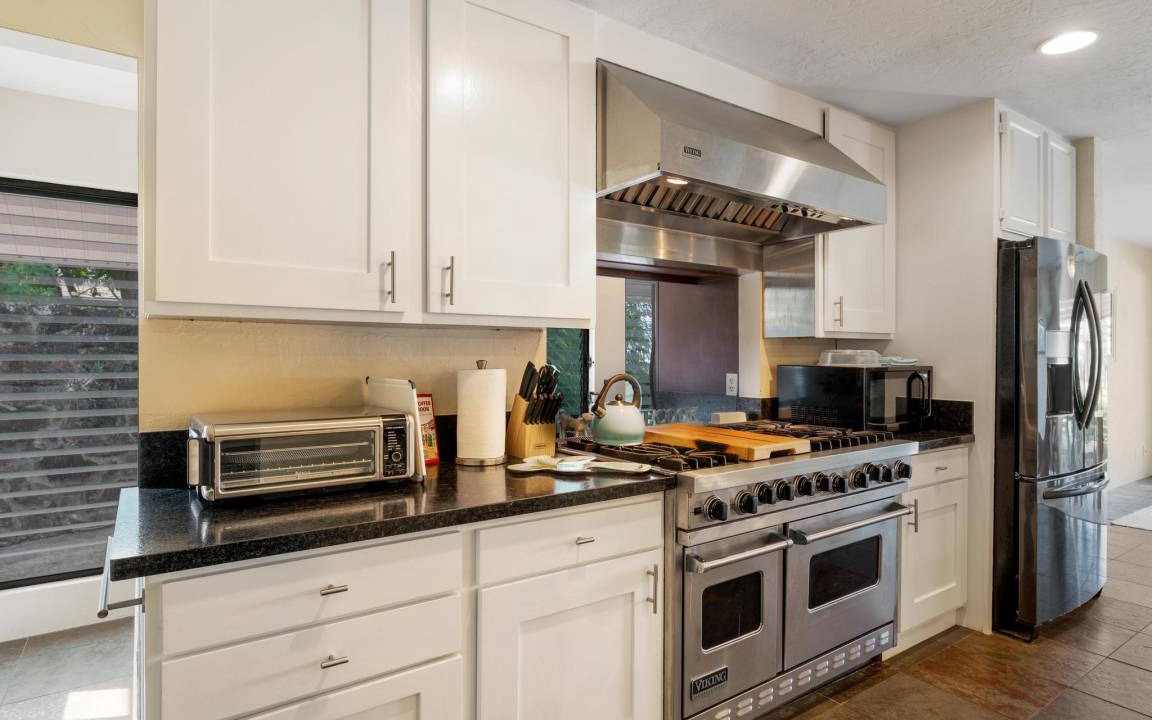 Photo of Kitchen in Kona Palisades
