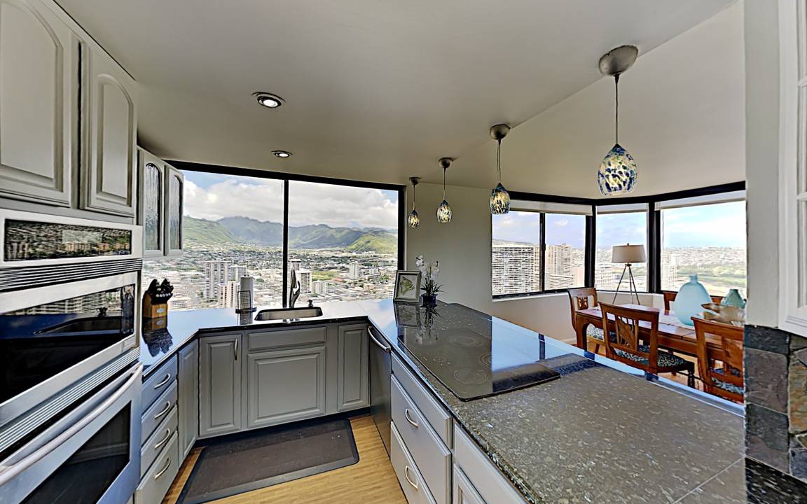 Photo of Kitchen in McCully - Moiliili