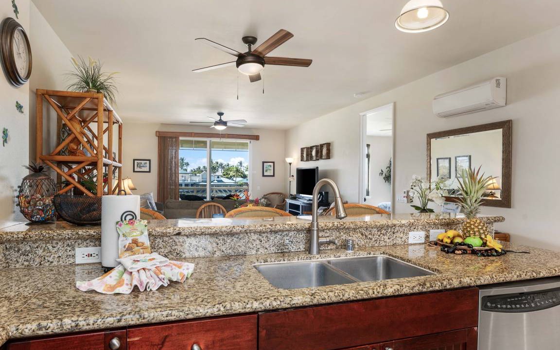 Photo of Kitchen in Waikoloa