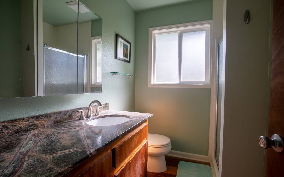 Photo of Bathroom in Keaau