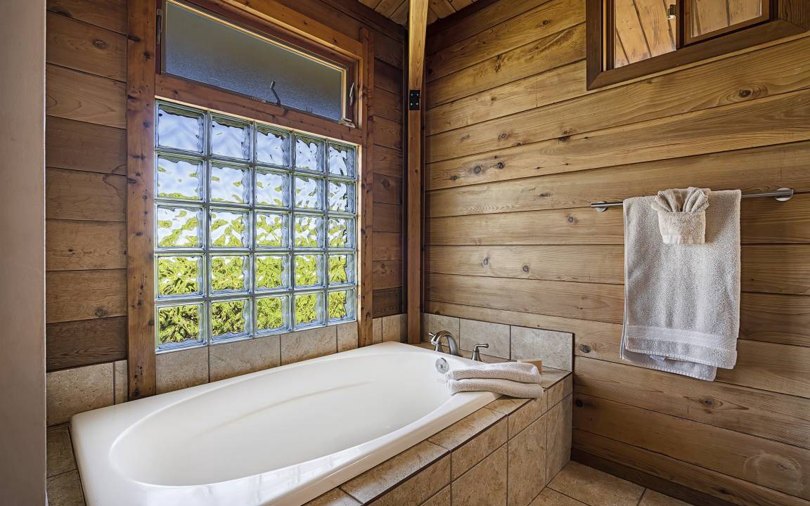 Photo of Bathroom in Waikoloa