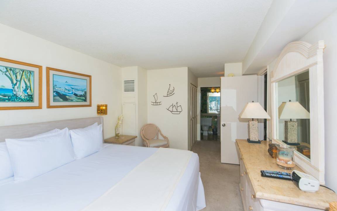 Photo of Bedroom in Waikiki