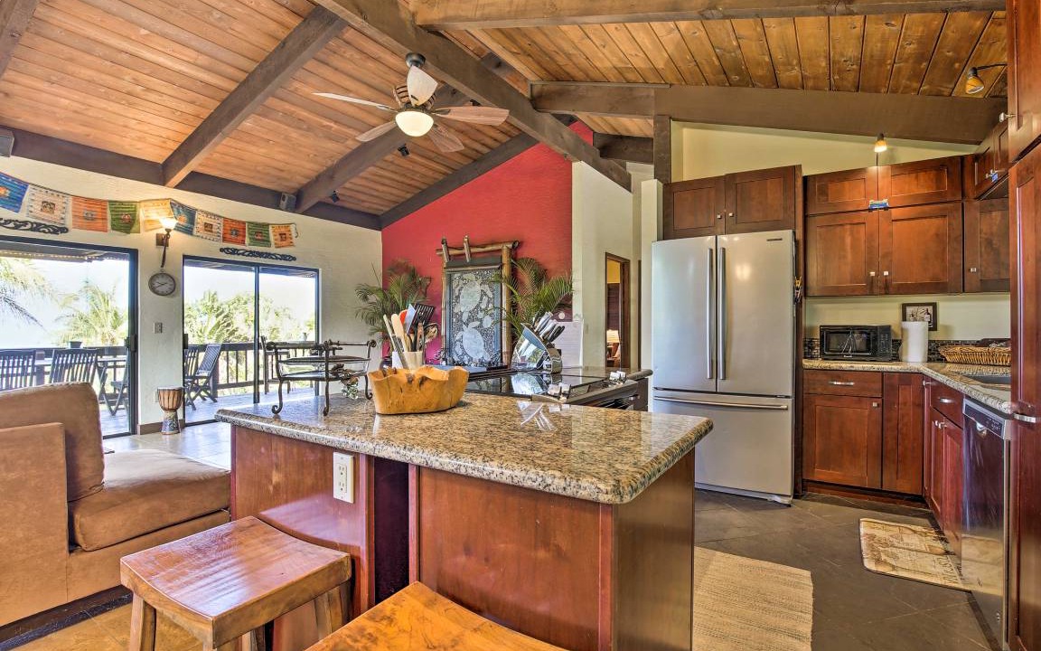 Photo of Kitchen in Kona Palisades