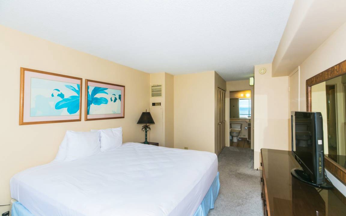 Photo of Bedroom in Waikiki