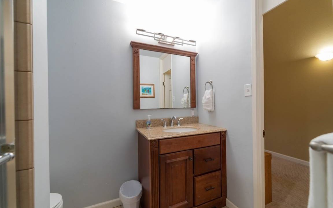 Photo of Bathroom in Kahuku