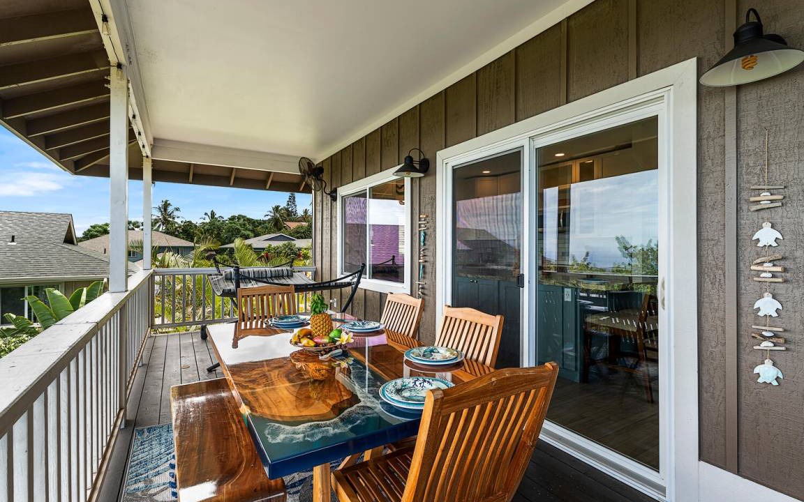 Photo of Patio Balcony in Kona Palisades