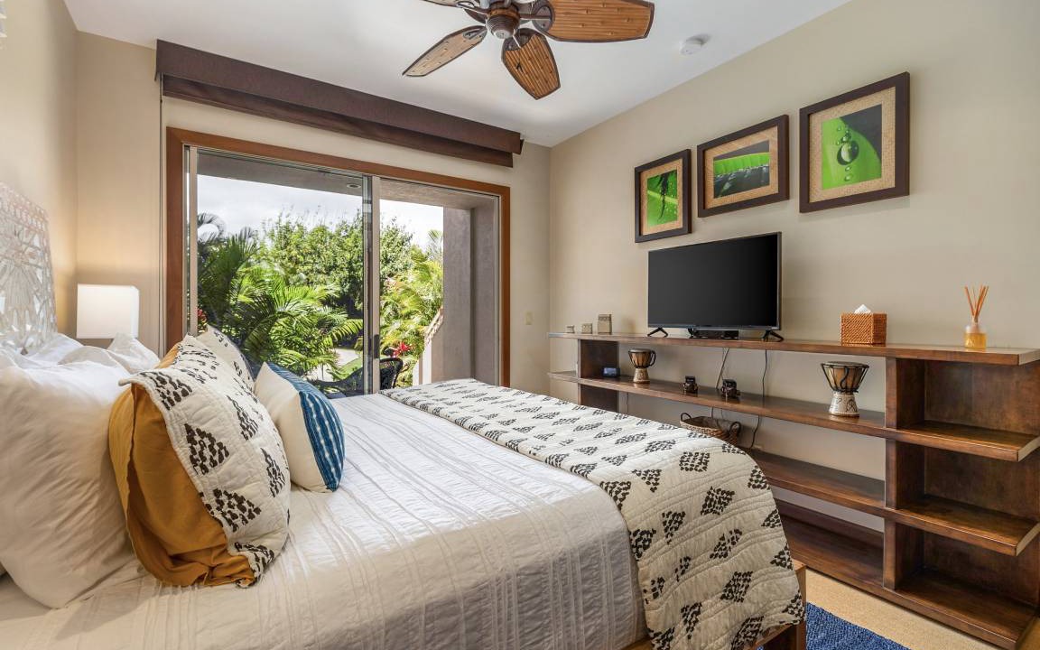 Photo of Bedroom in Kaupulehu