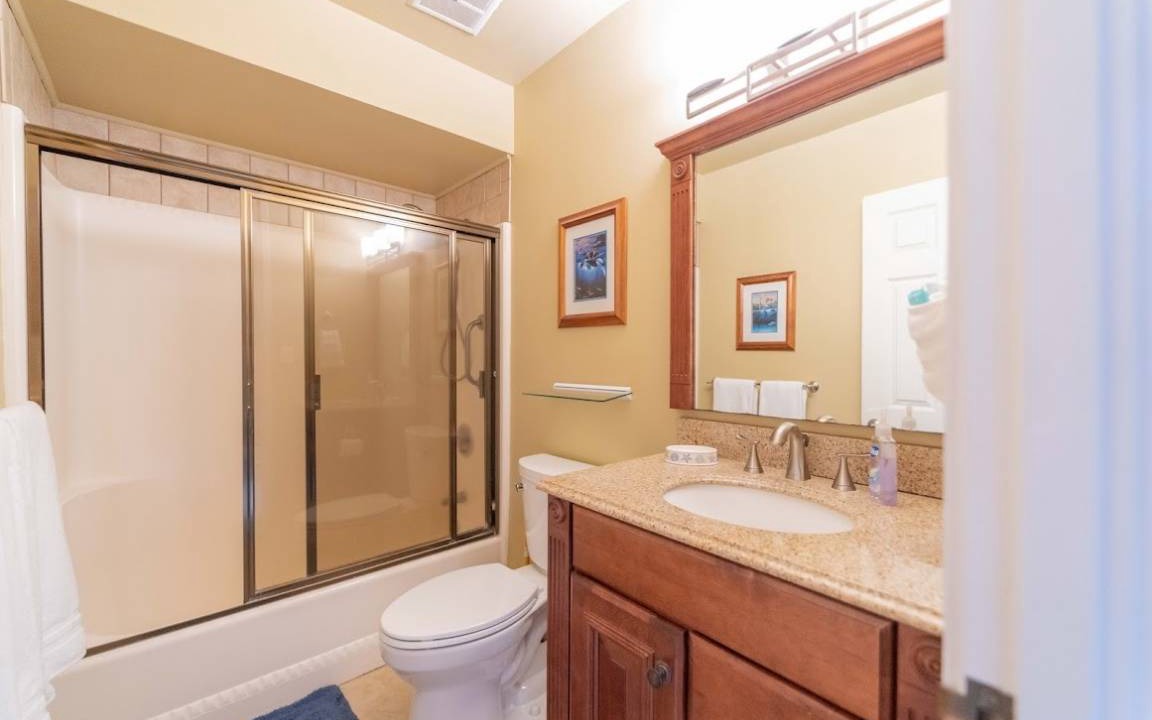 Photo of Bathroom in Kahuku