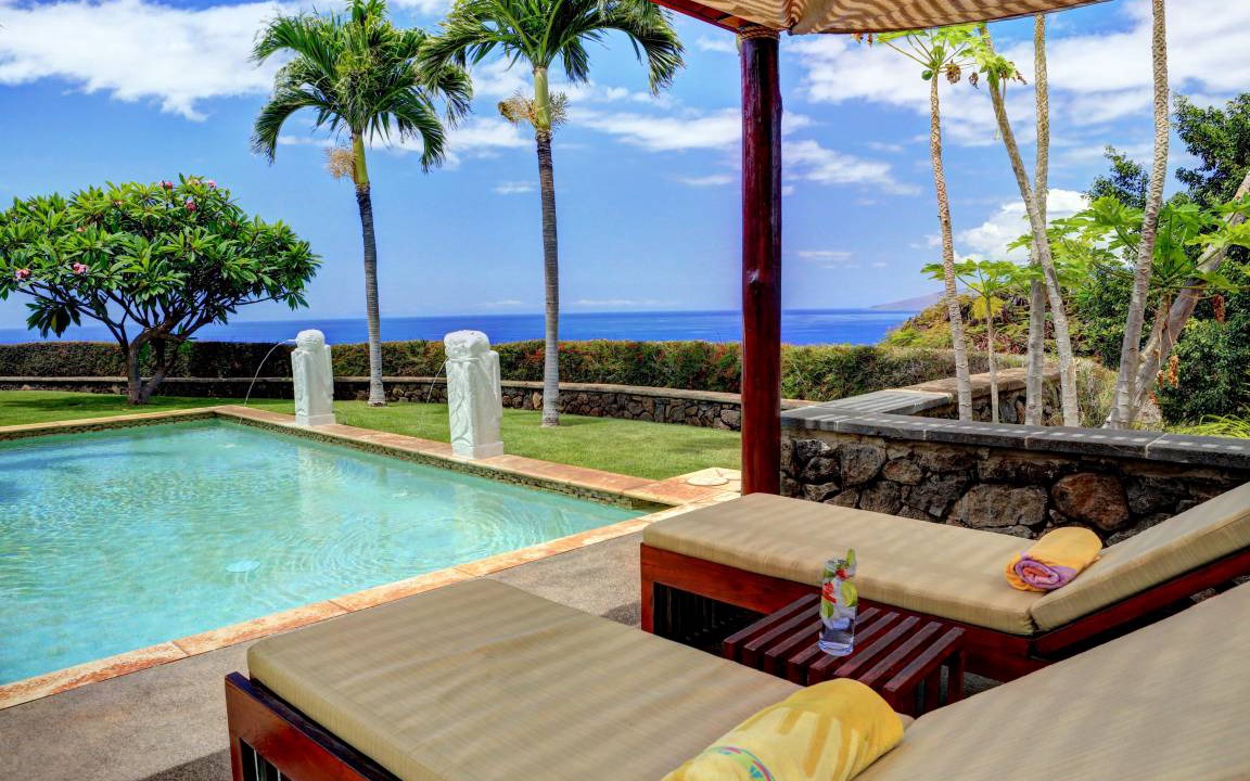 Photo of Others in Historic Lahaina Front Street