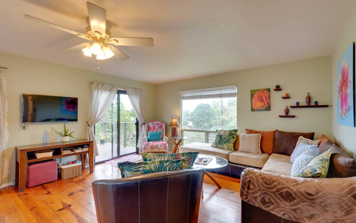 Photo of Livingroom in Kona Palisades