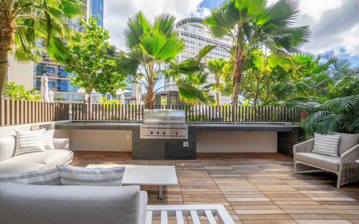 Photo of Patio Balcony in Ala Moana