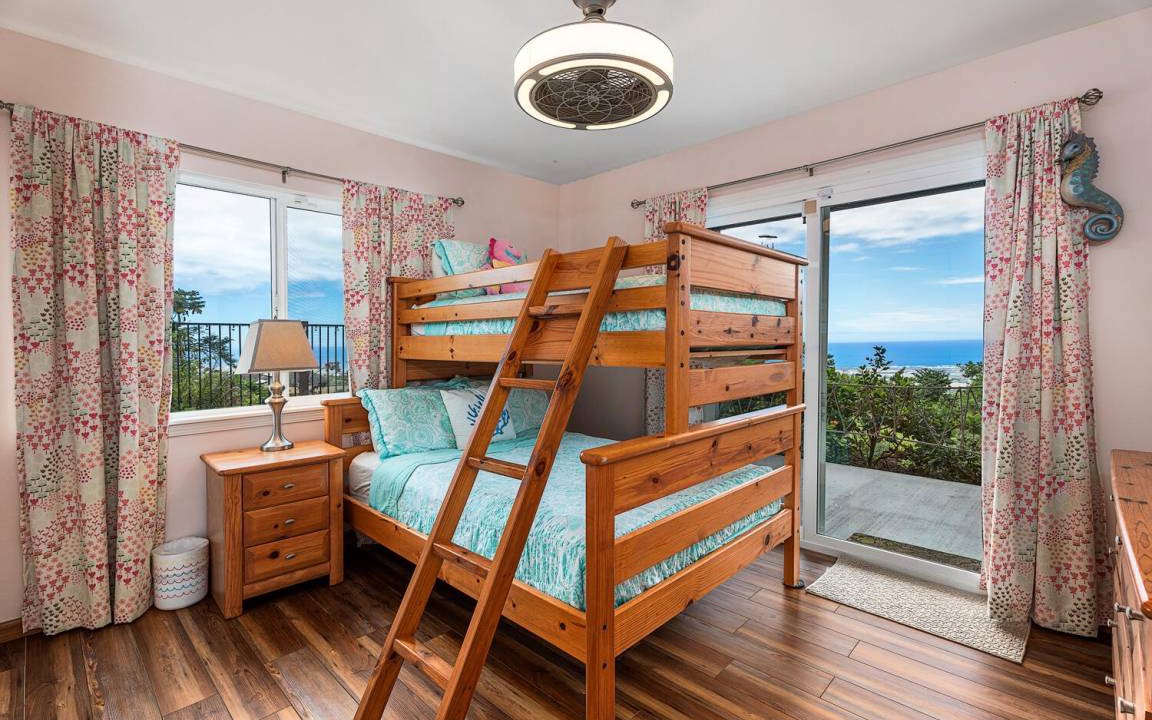 Photo of Bedroom in Kona Palisades