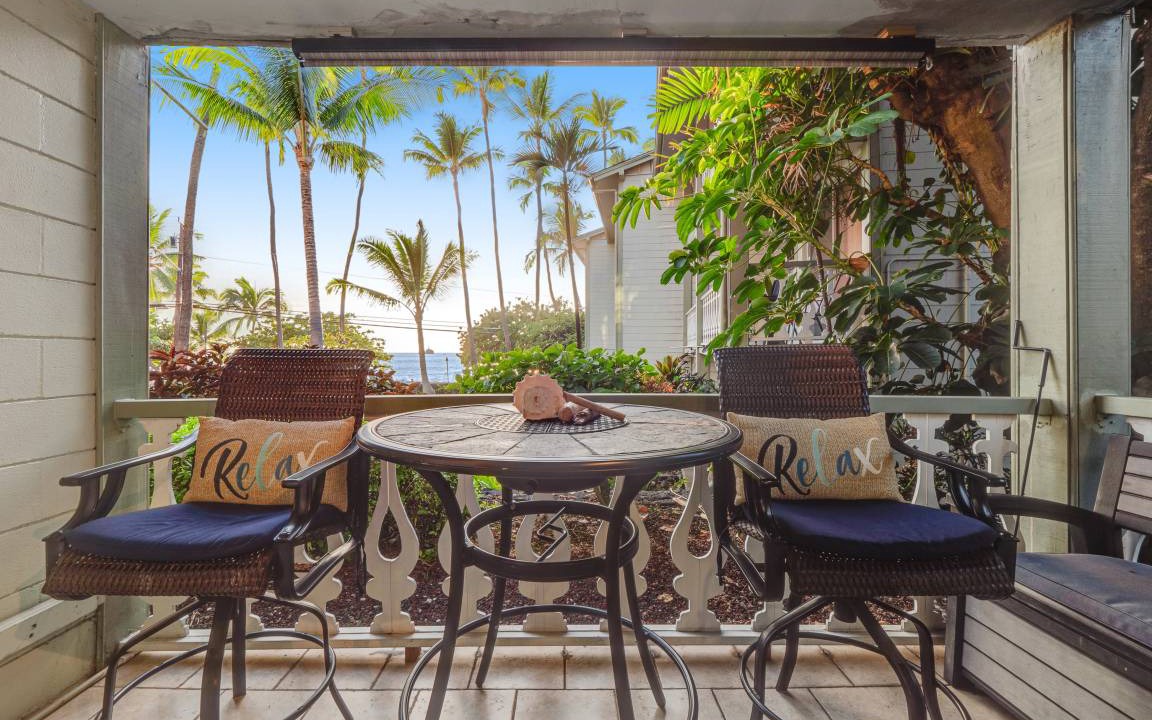 Photo of Patio Balcony in Historic Kailua Village