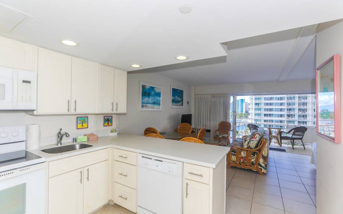 Photo of Kitchen in Waikiki