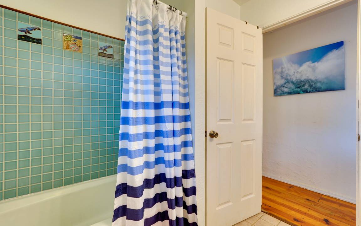 Photo of Bathroom in Kona Palisades