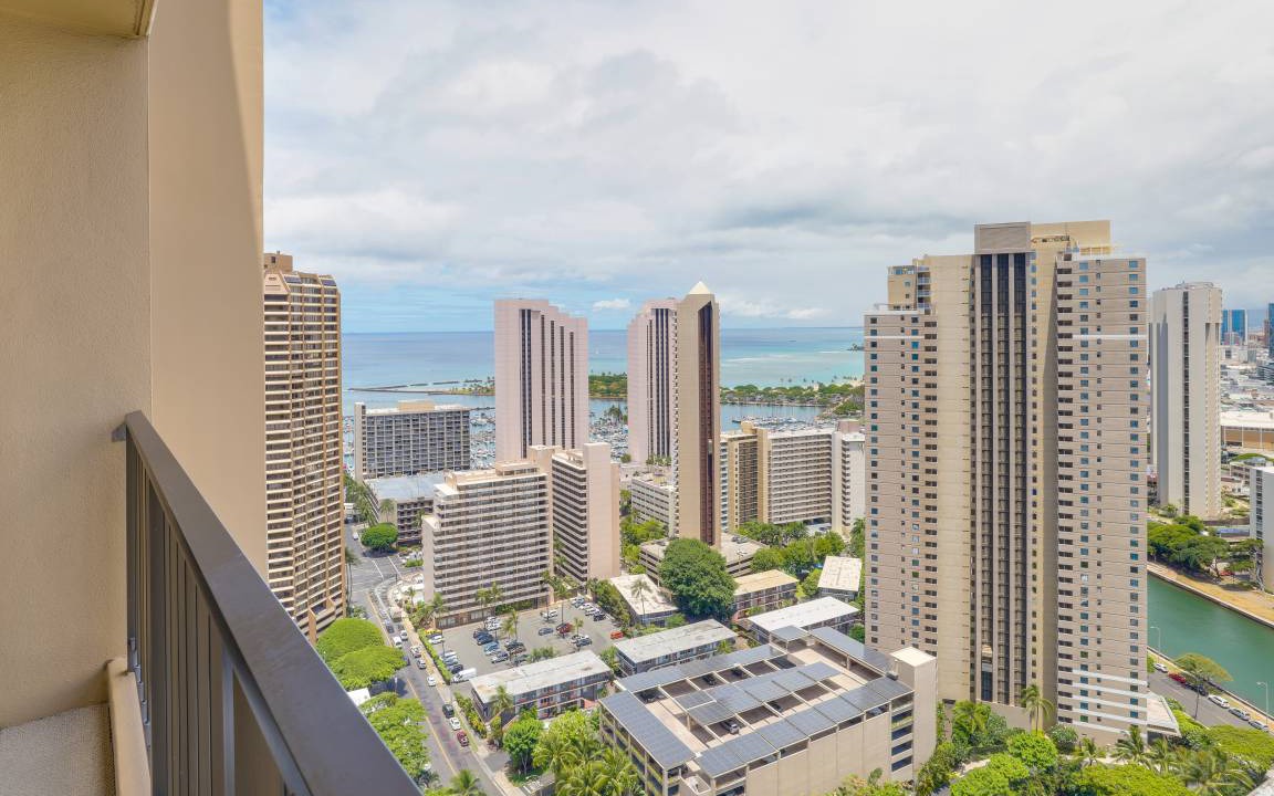 Photo of Others in Waikiki