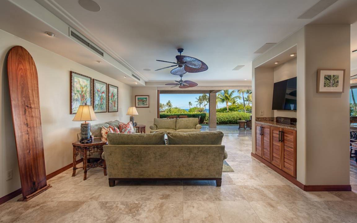 Photo of Livingroom in Kaupulehu