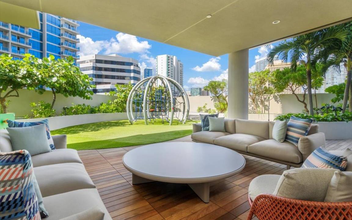 Photo of Patio Balcony in Ala Moana