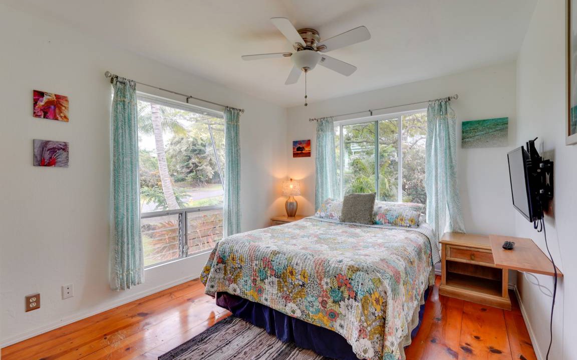 Photo of Bedroom in Kona Palisades