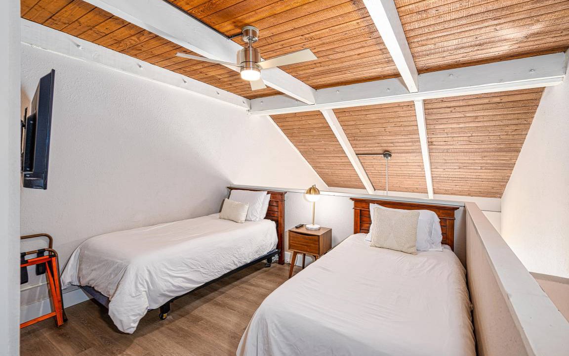 Photo of Bedroom in Maalaea
