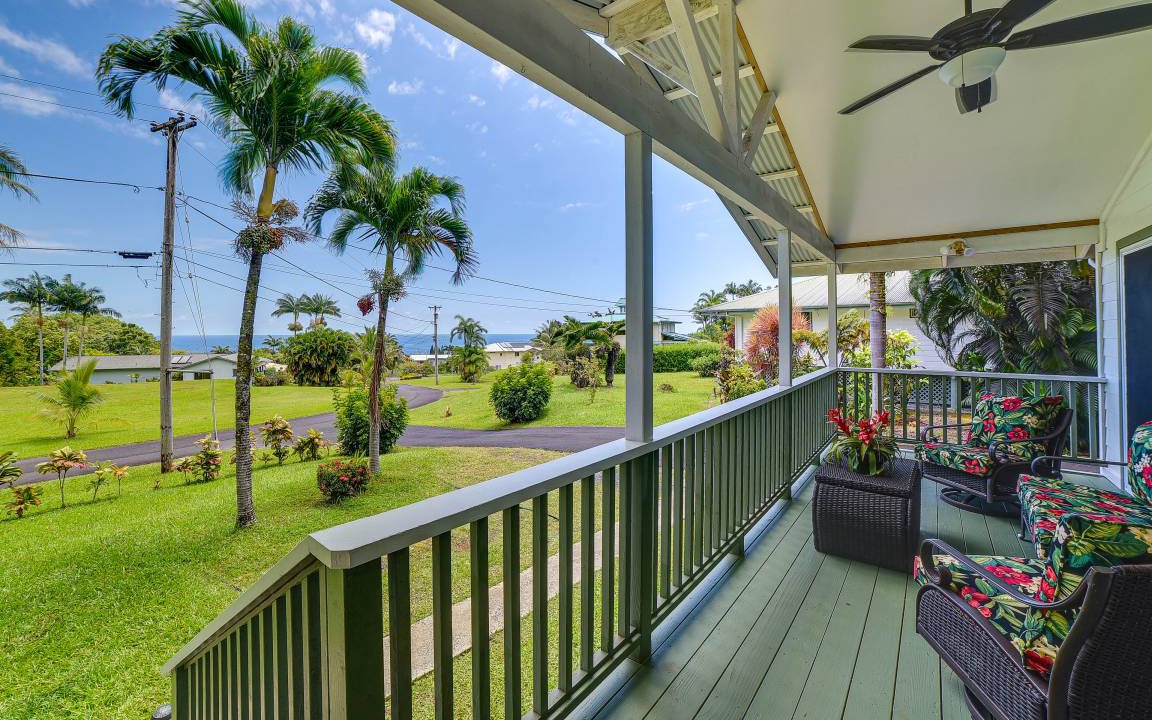 Photo of Patio Balcony in Honomu