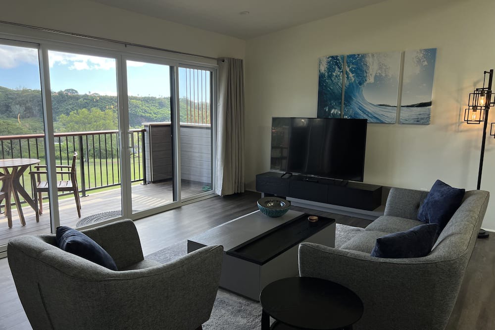 Photo of Bedroom in Moanalua