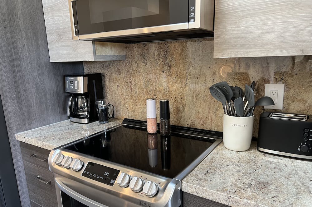 Photo of Kitchen in Moanalua