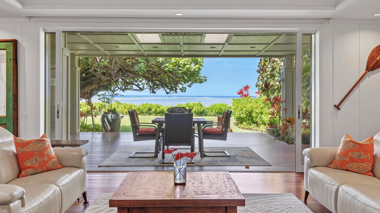 Photo of Livingroom in Eastern Honolulu