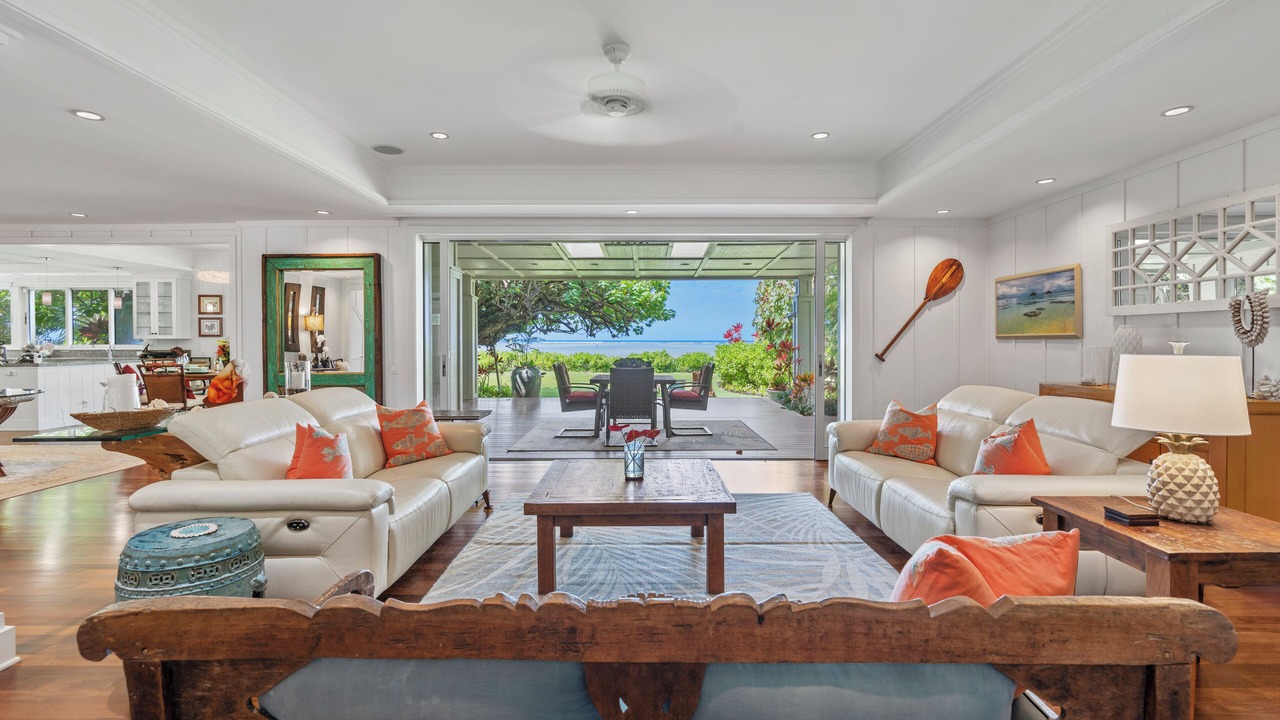 Photo of Livingroom in Eastern Honolulu