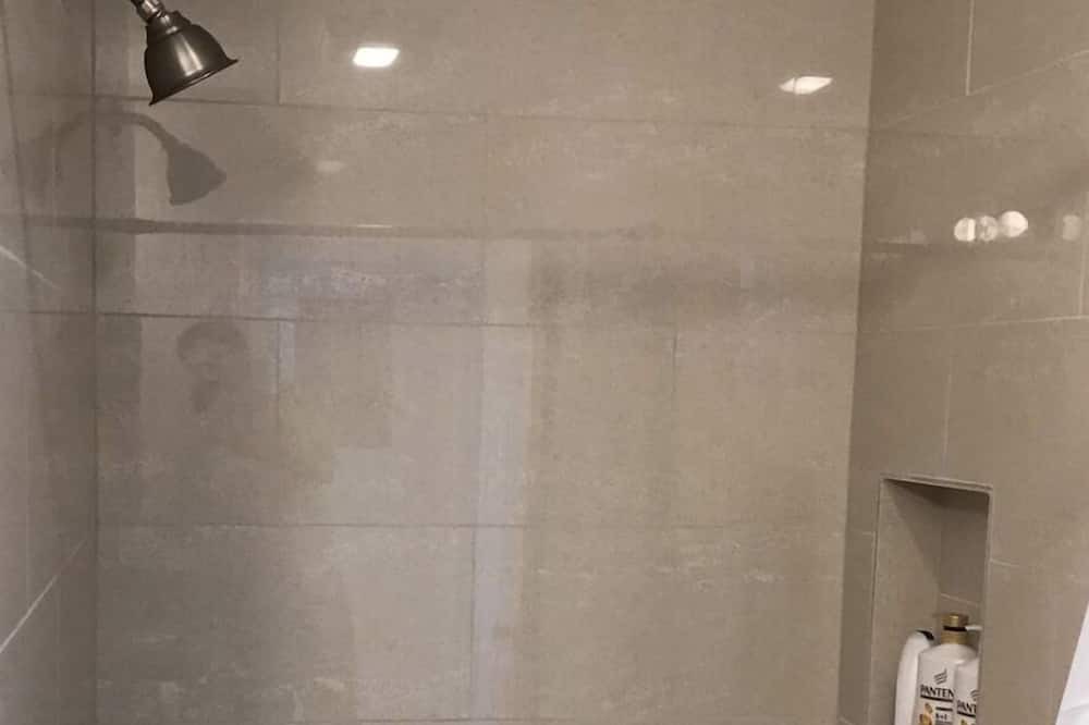 Photo of Bathroom in Liliha - Kapalama