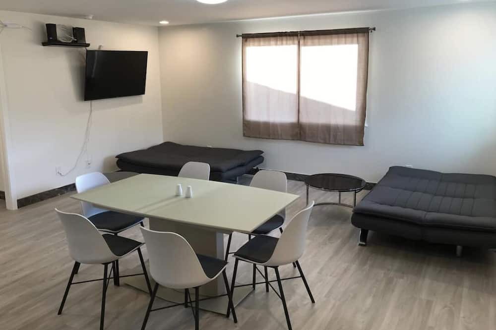 Photo of Livingroom in Liliha - Kapalama