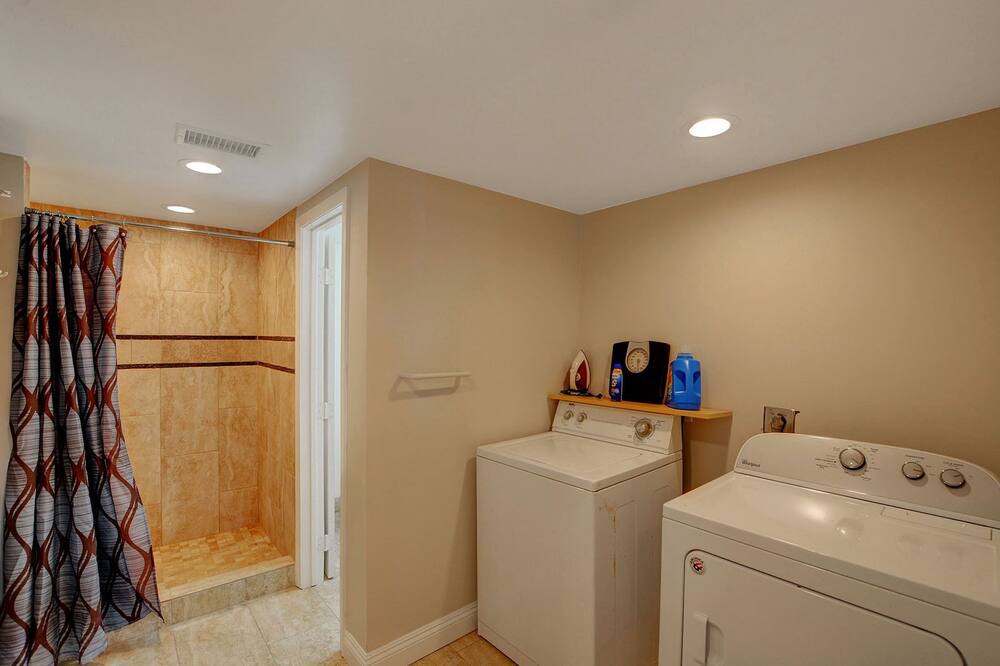 Photo of Bedroom in Arden