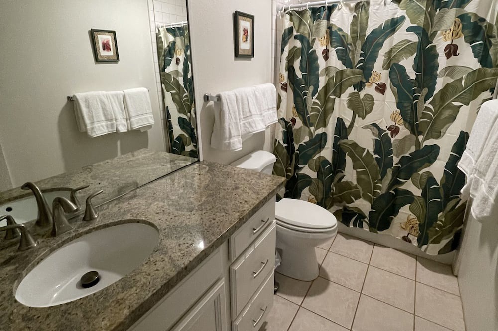 Photo of Bathroom in Anahola
