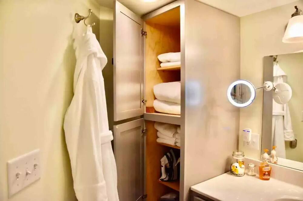Photo of Bathroom in Manheim