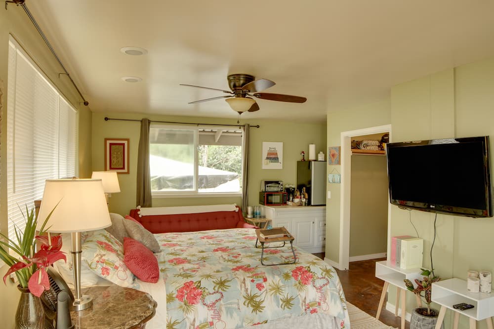 Photo of Bedroom in Keaau