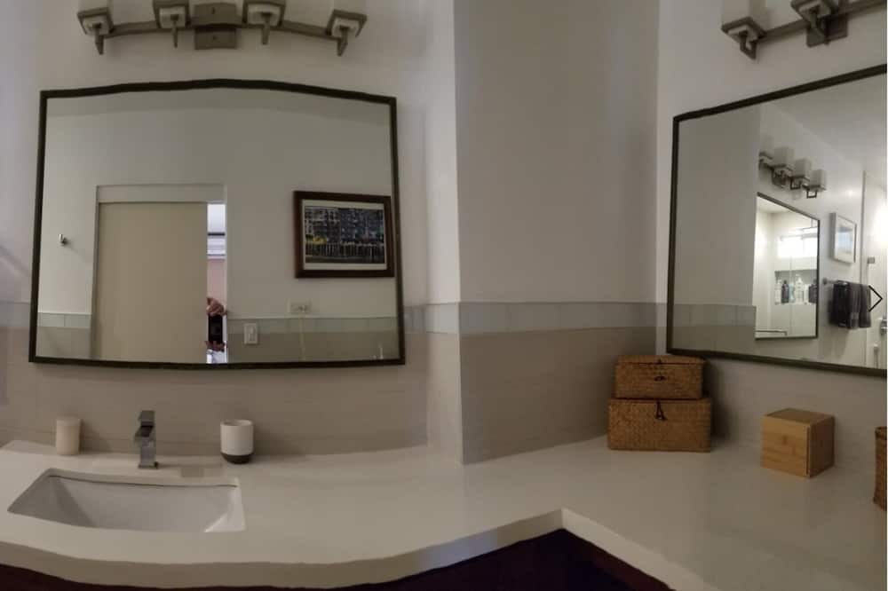 Photo of Bathroom in Portlock