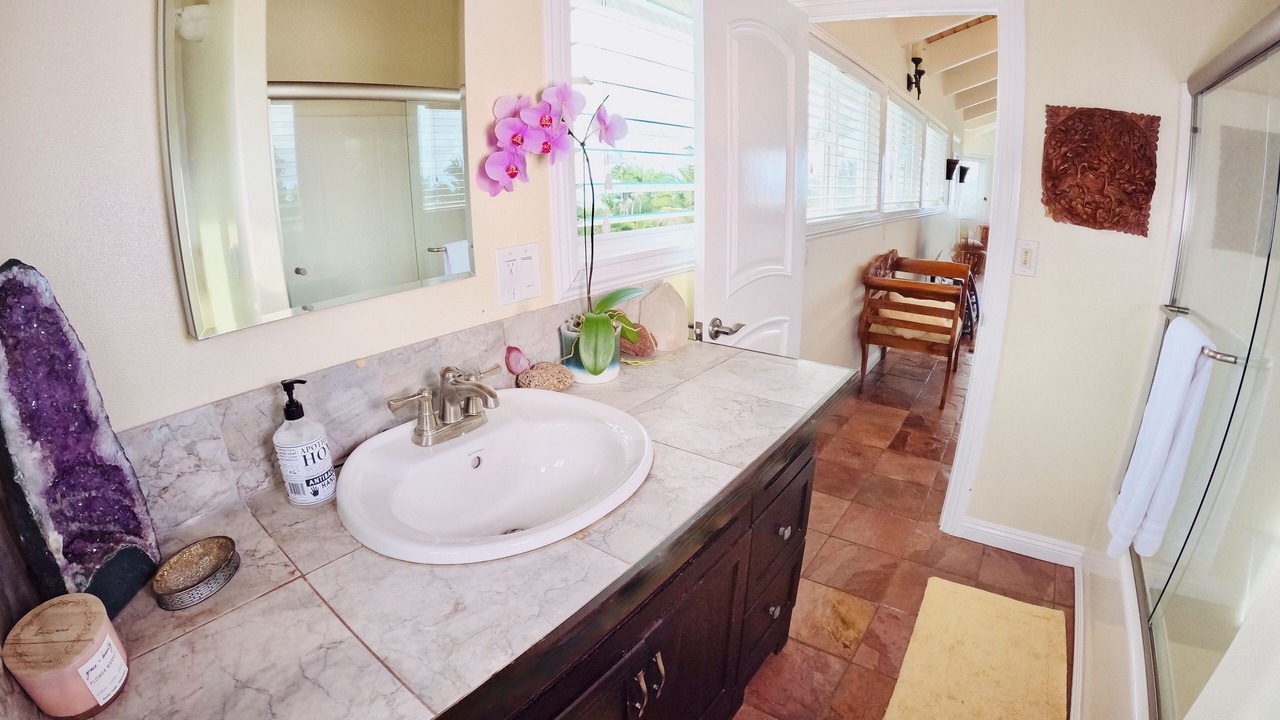 Photo of Bathroom in Hakalau