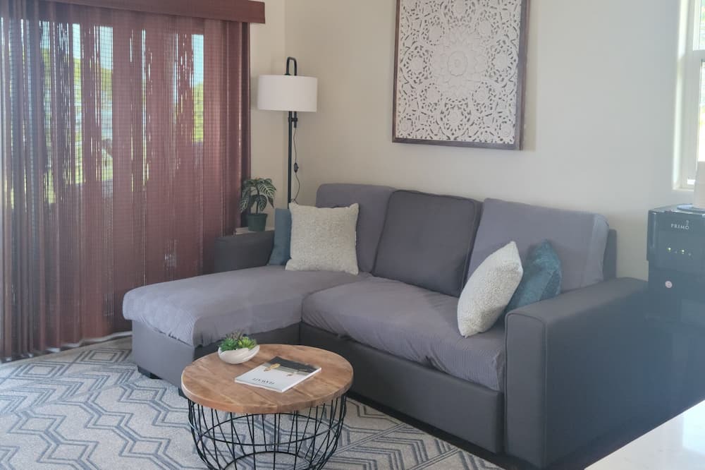 Photo of Livingroom in Holualoa