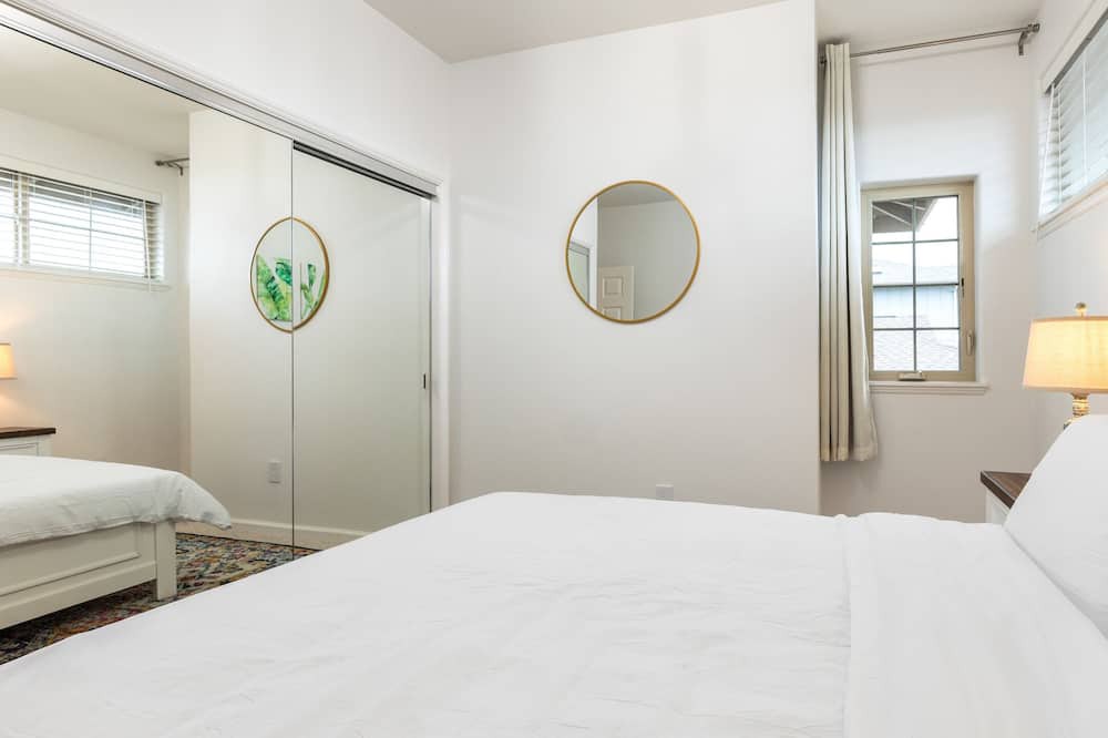 Photo of Bedroom in Makaha Valley