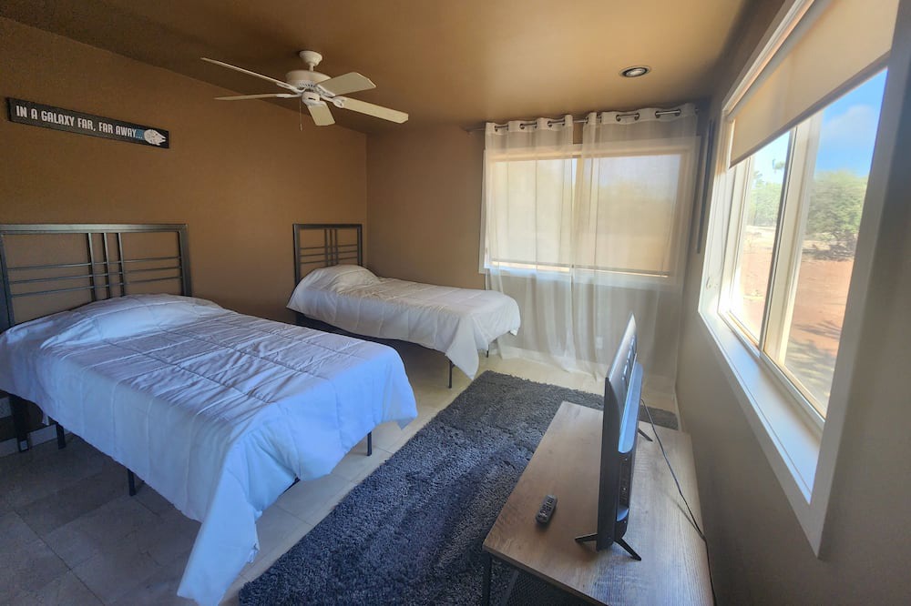 Photo of Bedroom in Maunaloa