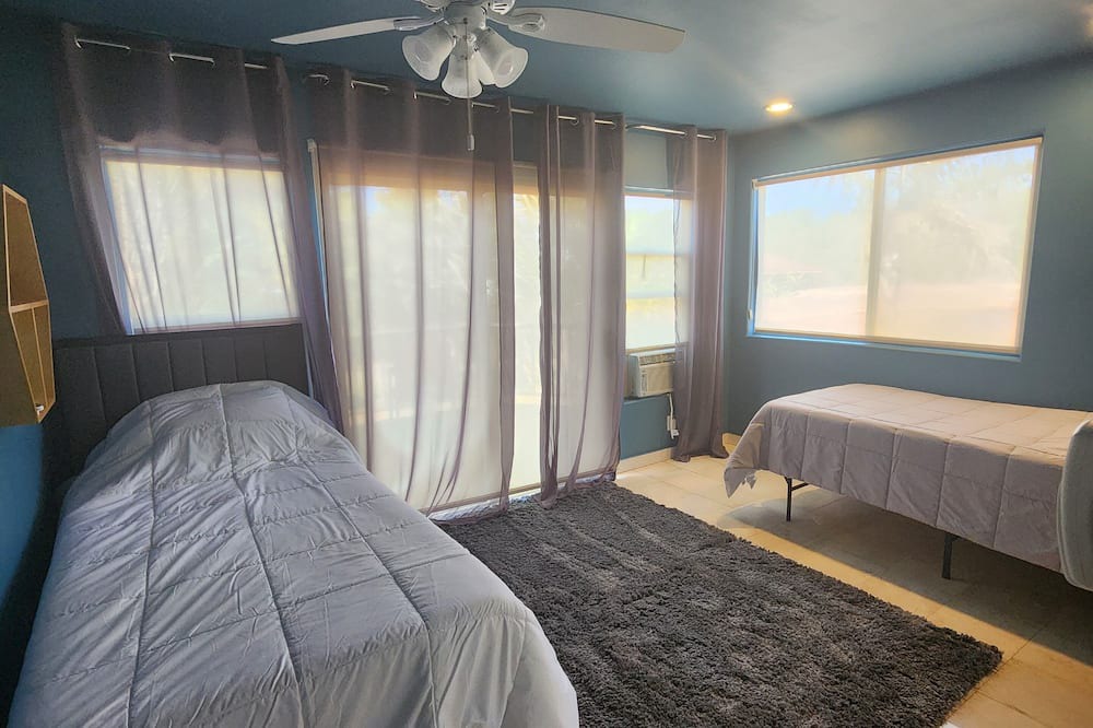 Photo of Bedroom in Maunaloa