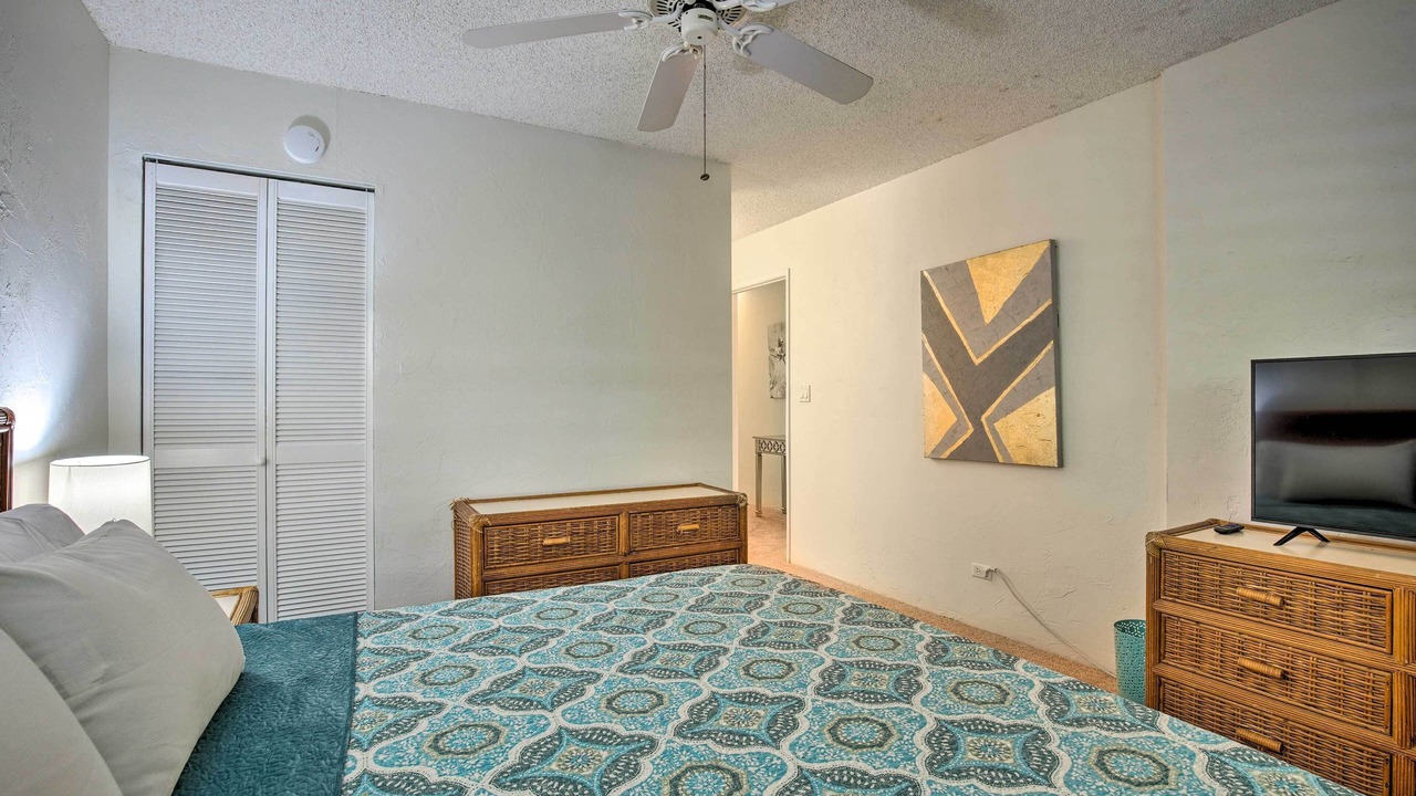 Photo of Bedroom in Historic Kailua Village