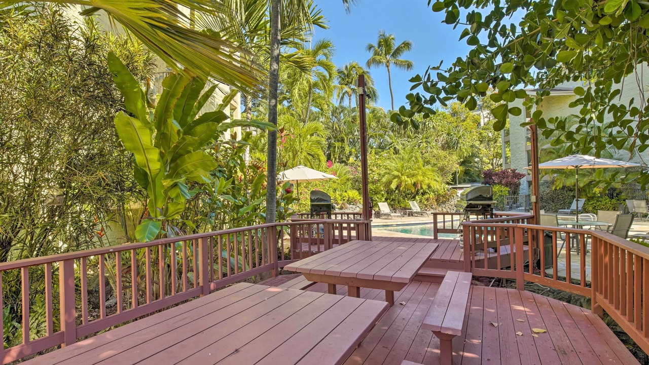 Photo of Others in Historic Kailua Village