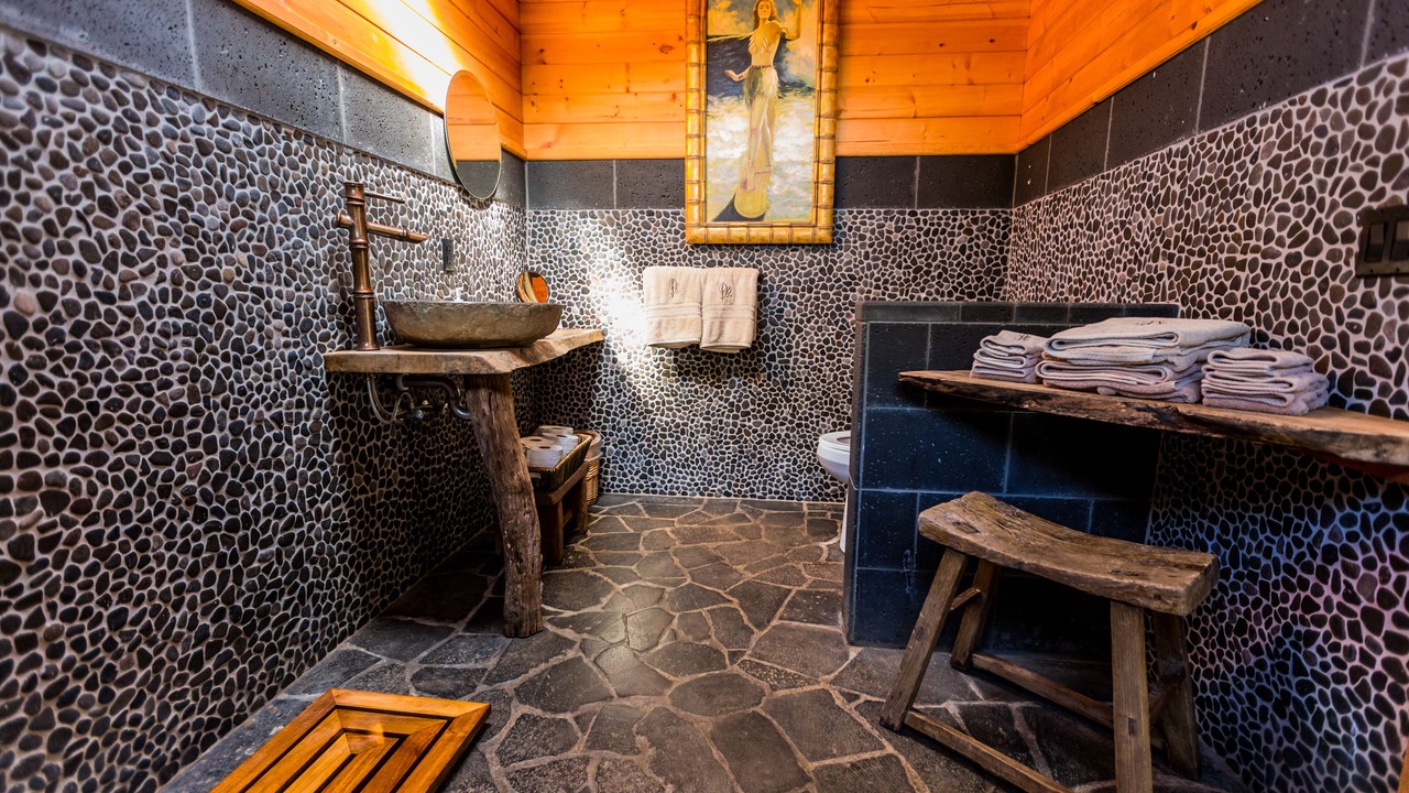 Photo of Bathroom in Hawi
