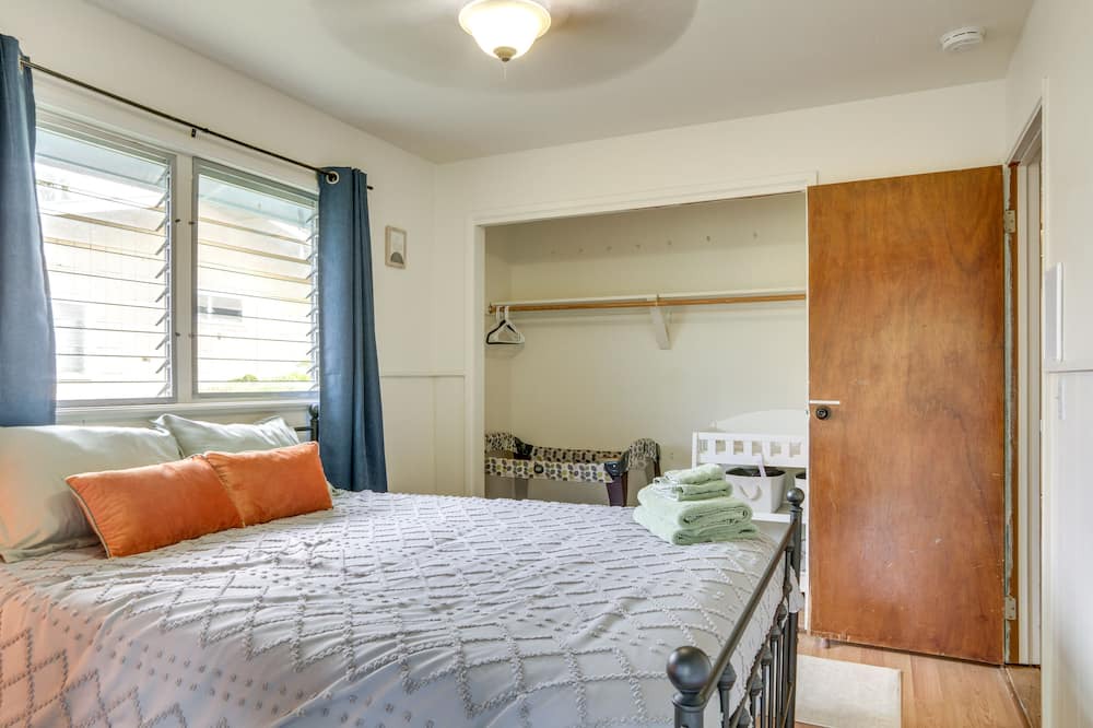 Photo of Bedroom in Nanawale Estates