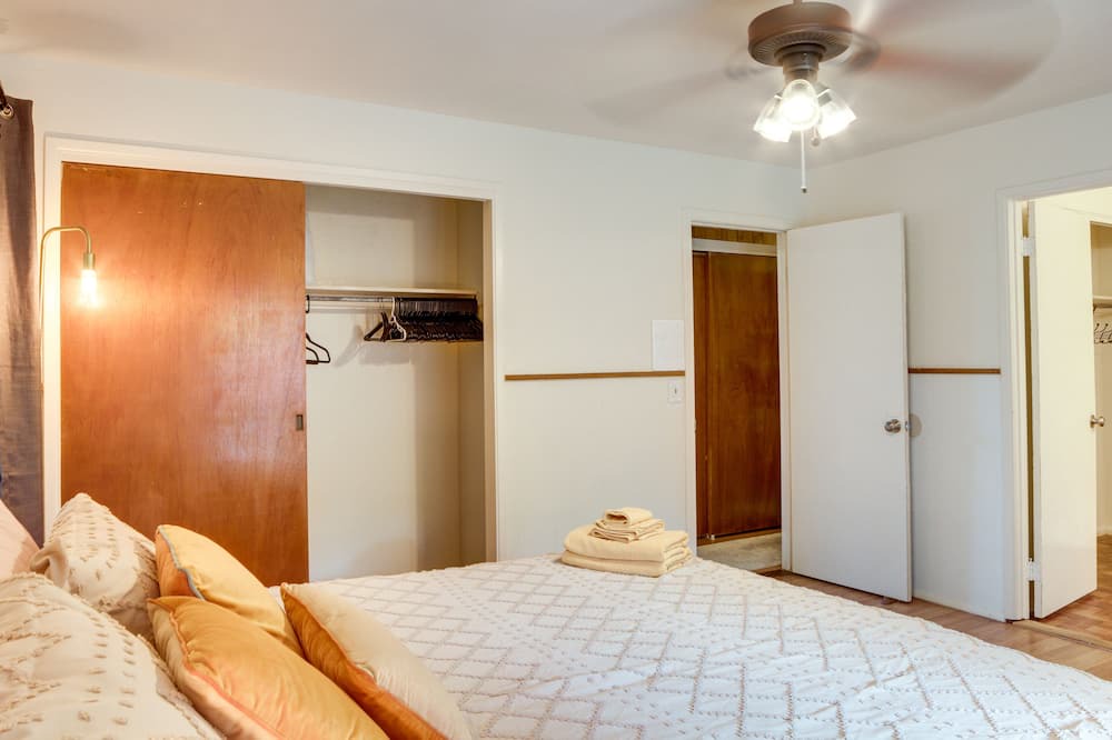 Photo of Bedroom in Nanawale Estates