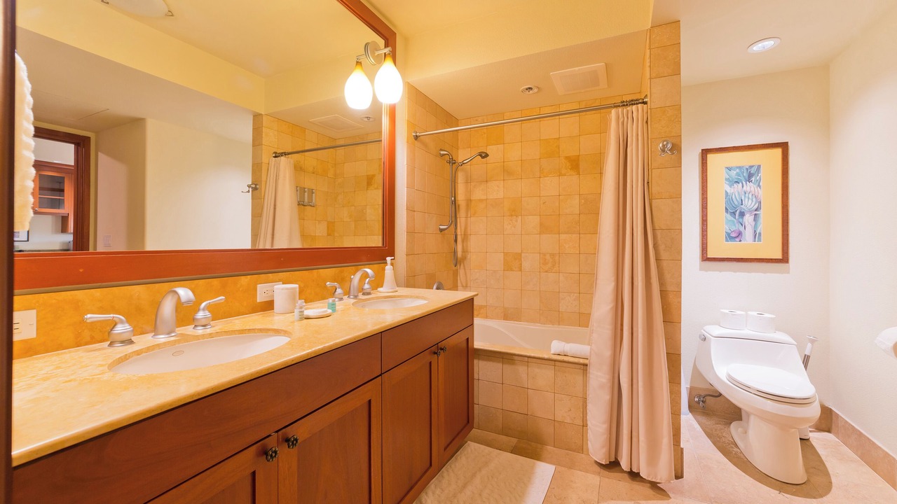Photo of Bathroom in Waikoloa