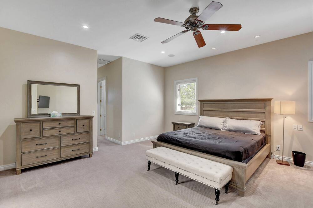 Photo of Bedroom in Spring Valley