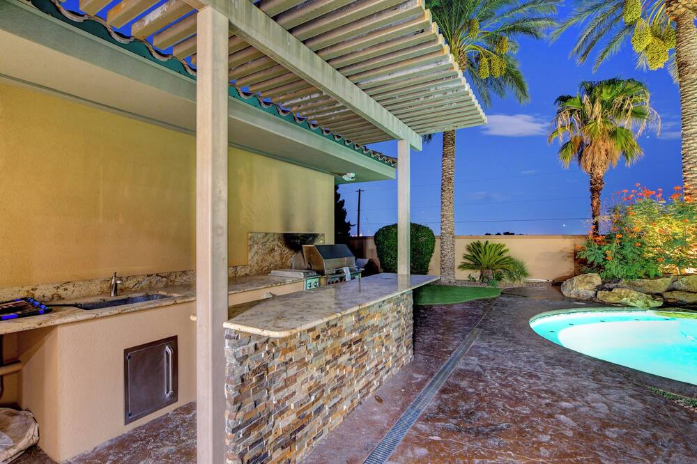 Photo of Outdoor in Spring Valley
