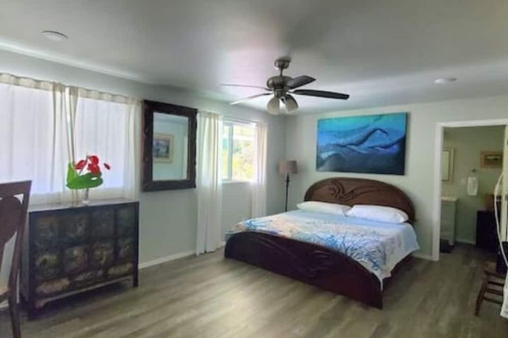 Photo of Bedroom in Fern Acres
